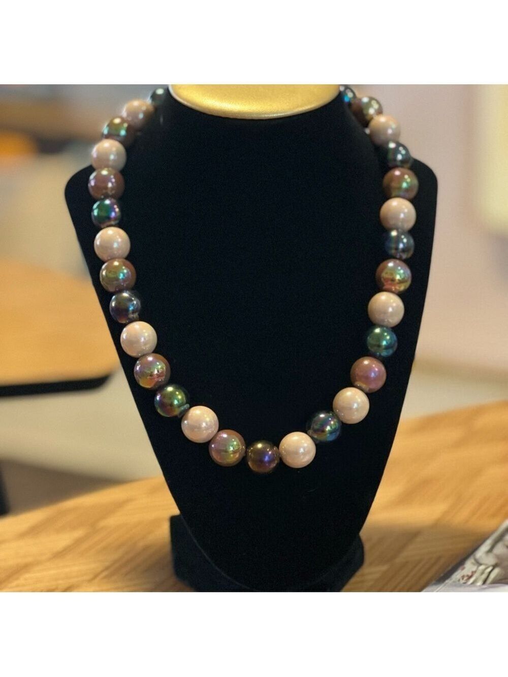 Cream and Gold Beaded Necklace with Intricate Designs (Handmade)